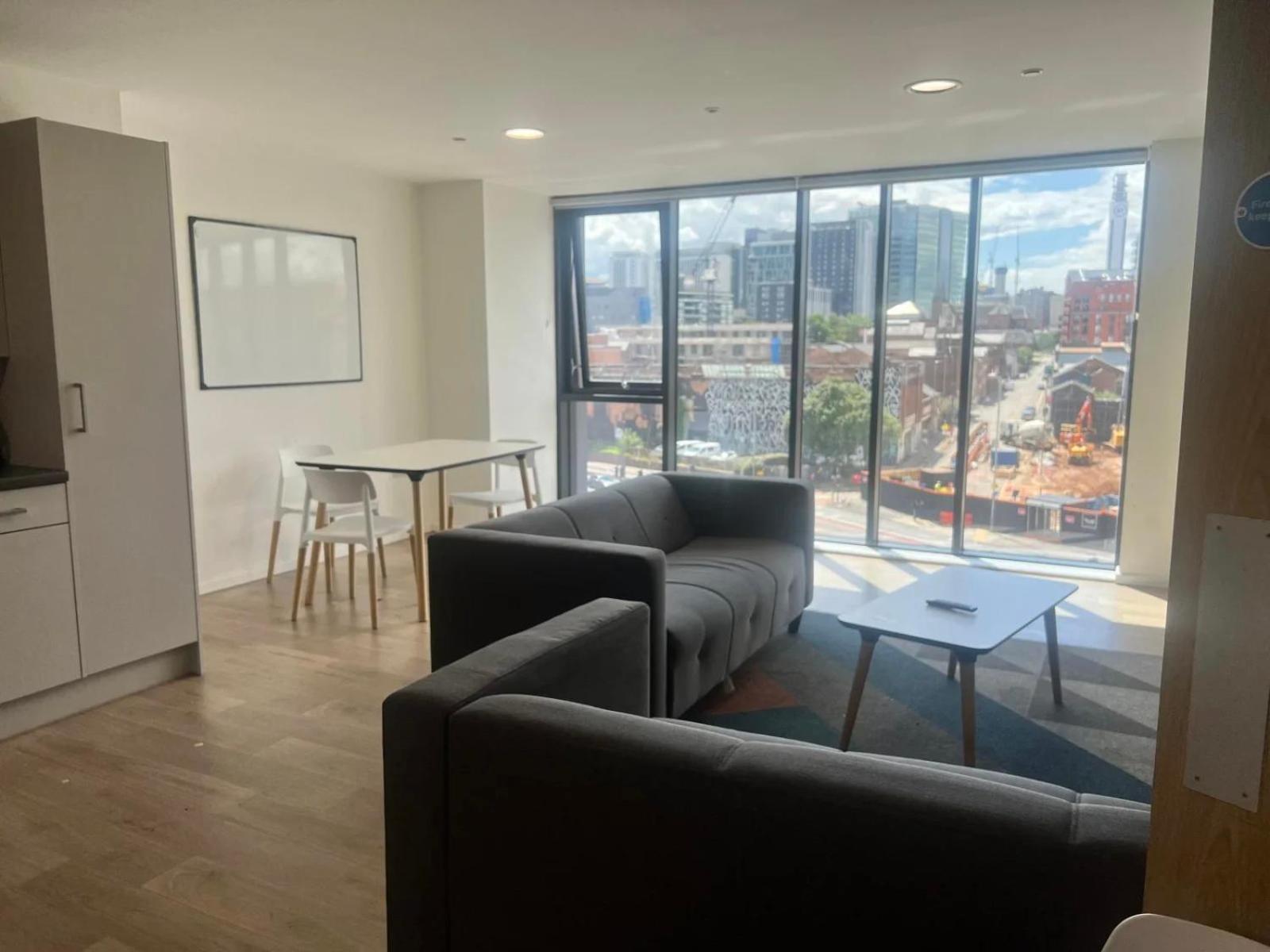 For Students Only Bagot Street Apartment